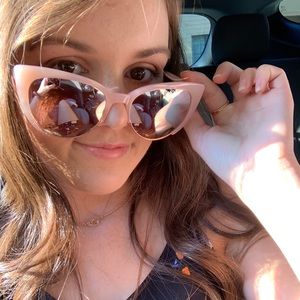 Meet your Posher, Catherine